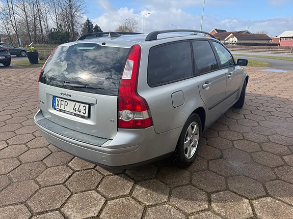 Volvo V50 5 of 5