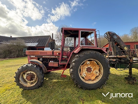 Traktor - International IH 1246 3 of 5