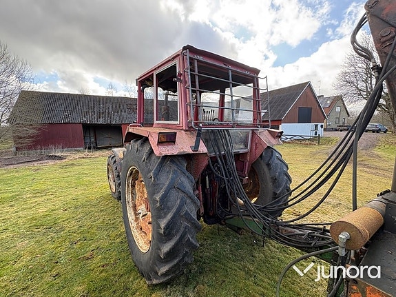 Traktor - International IH 1246 4 of 5
