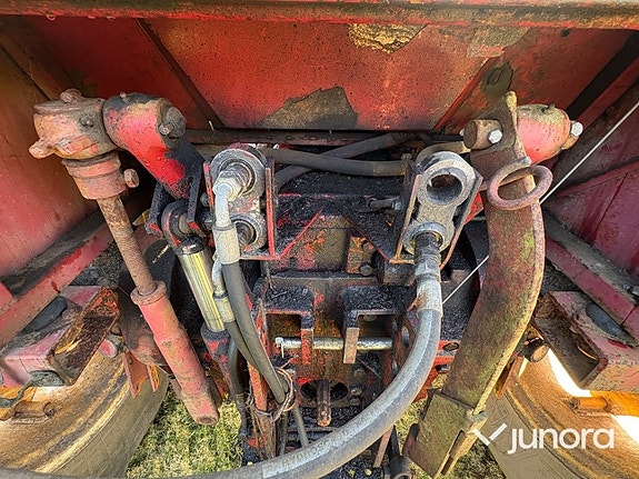 Traktor - International IH 1246 28 of 30