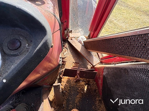 Traktor - International IH 1246 19 of 30