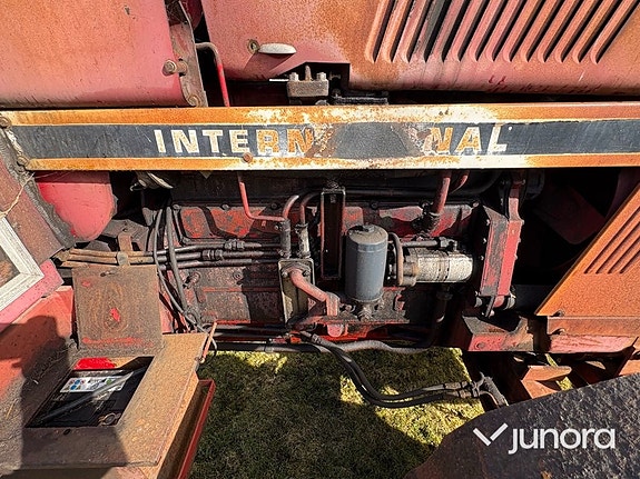 Traktor - International IH 1246 8 of 30