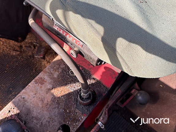 Traktor - International IH 1246 25 of 30