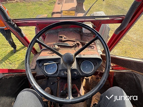 Traktor - International IH 1246 18 of 30