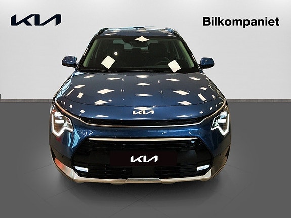 Kia Niro 2 of 15