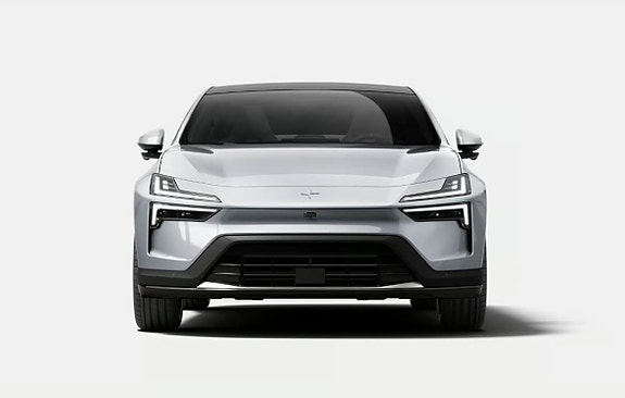 Polestar 4 2 of 12