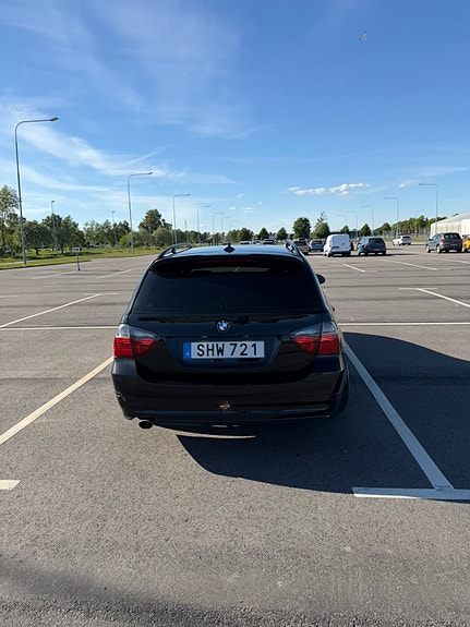 BMW 320d 5 of 5