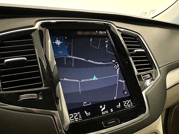 Volvo XC90 23 of 26