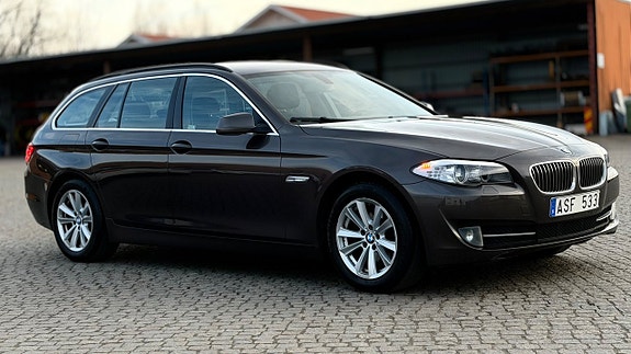 BMW 520d 3 of 5