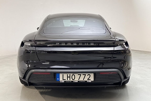 Porsche Taycan 5 of 5
