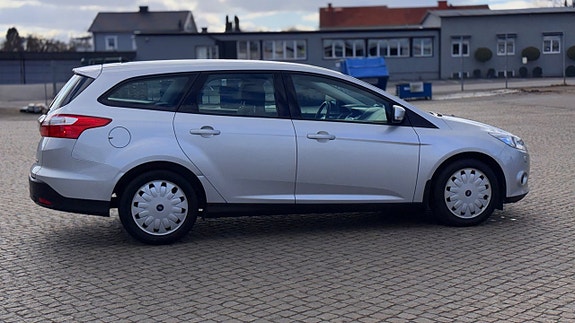 Ford Focus 4 of 5