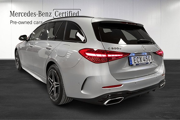 Mercedes-Benz C300 e 4 of 5