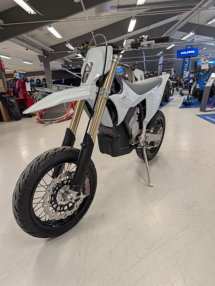 Stark Stark Varg SM super motard 80 hk 2 of 8