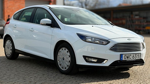 Ford Focus 3 of 5