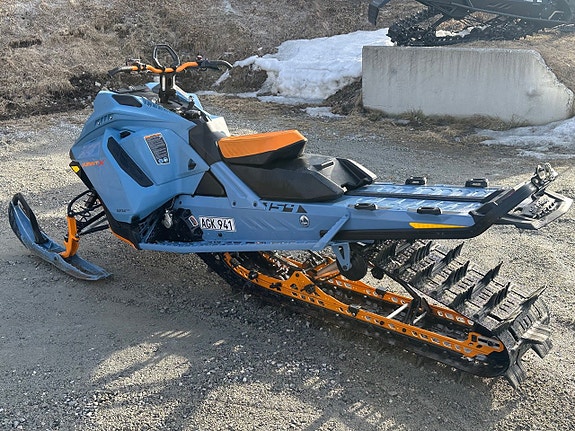 Ski-Doo Summit X 850 E-Tec -22 3 of 5