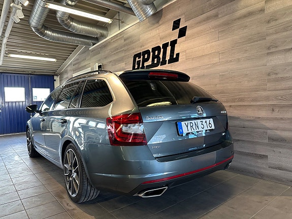 Skoda Octavia RS 3 of 5