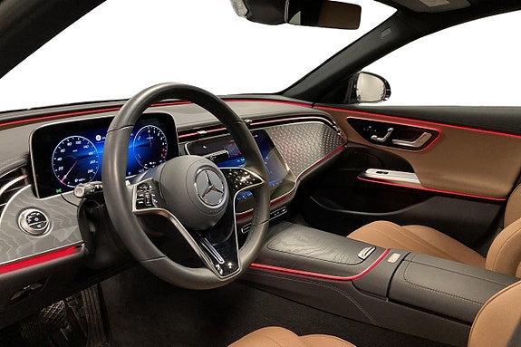 Mercedes-Benz E300 de 7 of 17