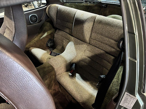 Porsche 924 13 of 18