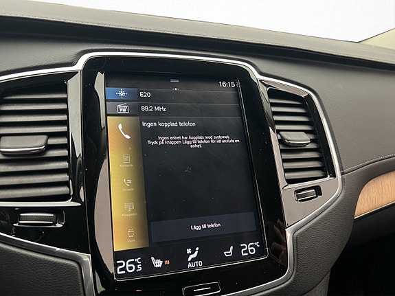 Volvo XC90 24 of 30