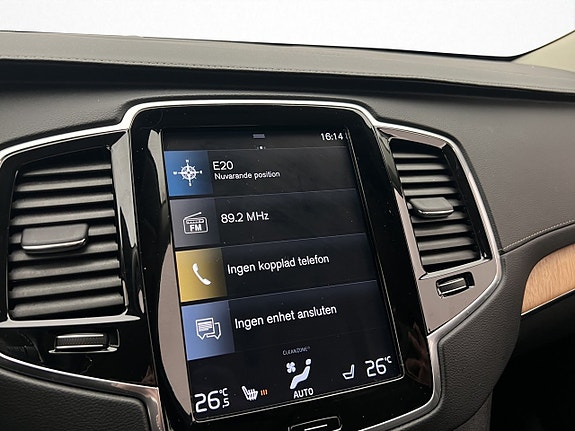 Volvo XC90 23 of 30