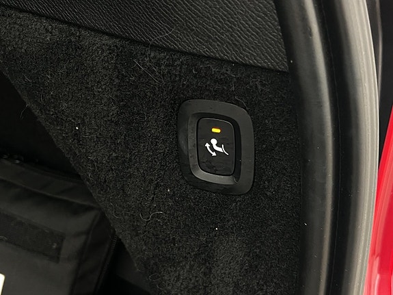 Volvo XC90 9 of 30