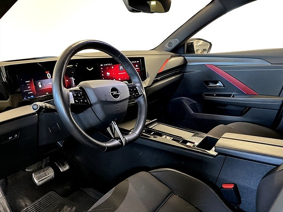 Opel Astra 4 of 5