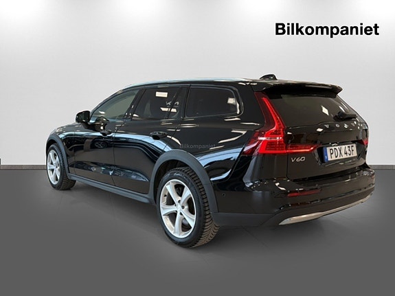 Volvo V60 Cross Country 5 of 5