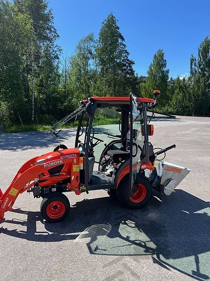 Kubota BX 231 4WD OBS 45 Timmar Nyskick