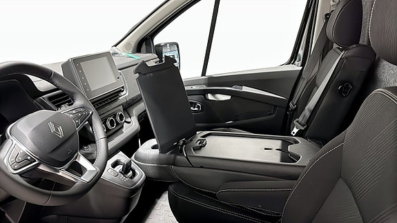 Renault Trafic 9 of 9
