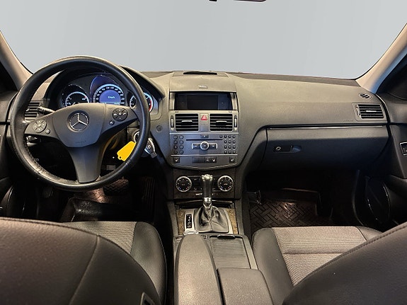 Mercedes-Benz C250 8 of 24