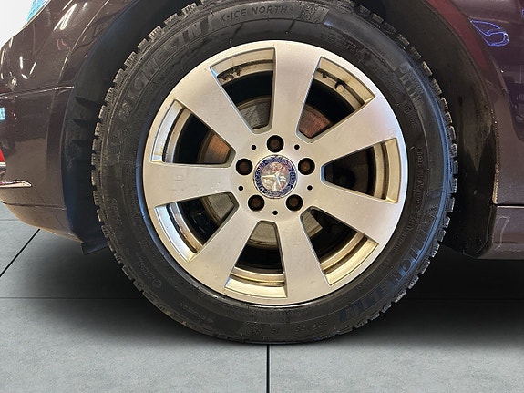 Mercedes-Benz C250 14 of 24