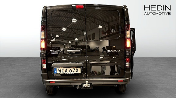 Renault Trafic 7 of 9