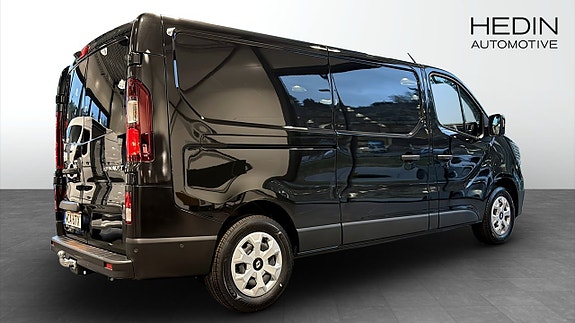 Renault Trafic 2 of 9