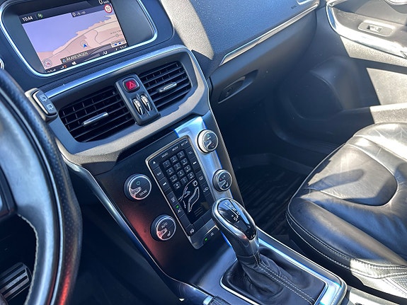 Volvo V40 16 of 27