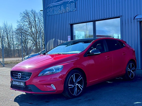 Volvo V40 6 of 27