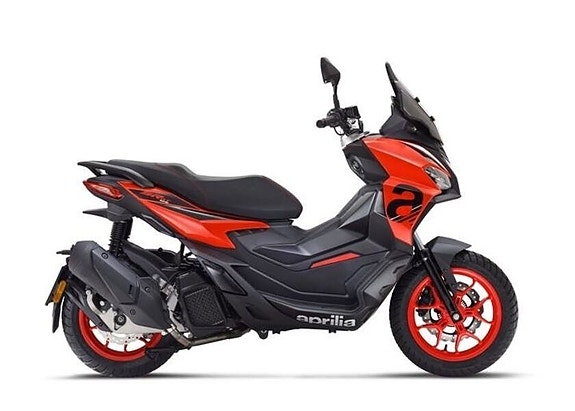 Aprilia SR GT 125 Sport Tidigare 45,900 SEK. Nu nedsänkt 16,000 SEK