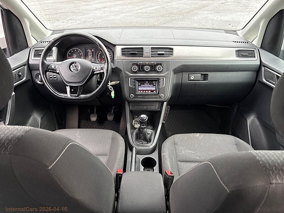 Volkswagen Caddy Maxi 13 of 30