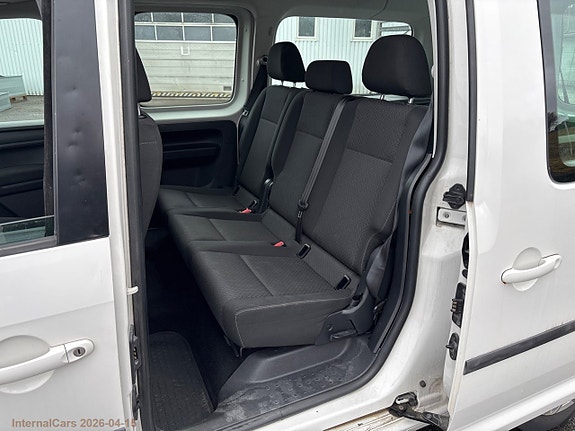 Volkswagen Caddy Maxi 17 of 30