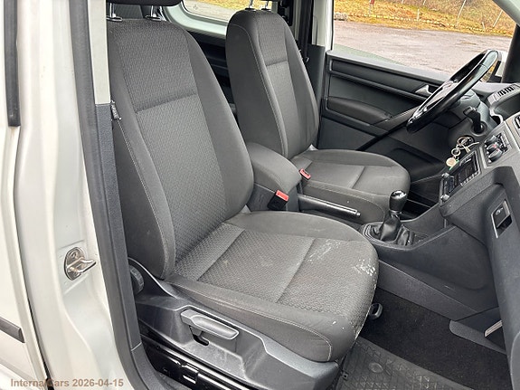Volkswagen Caddy Maxi 15 of 30
