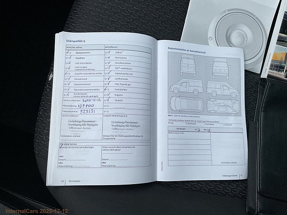 Volkswagen Caddy Maxi 23 of 30
