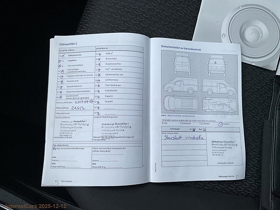 Volkswagen Caddy Maxi 19 of 30