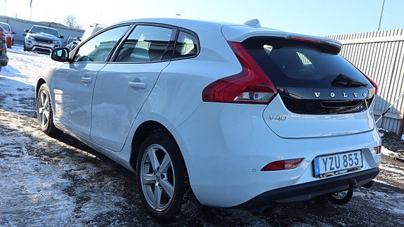 Volvo V40 6 of 13