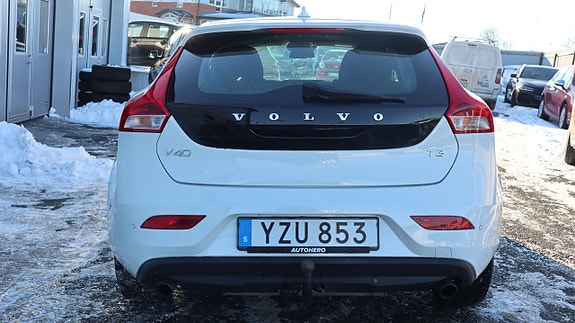 Volvo V40 7 of 13