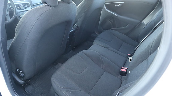 Volvo V40 5 of 13