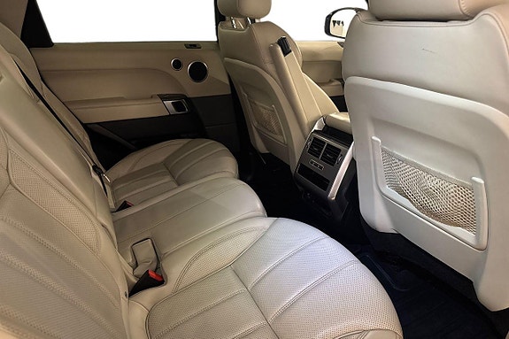 Land Rover Range Rover Sport 21 of 25