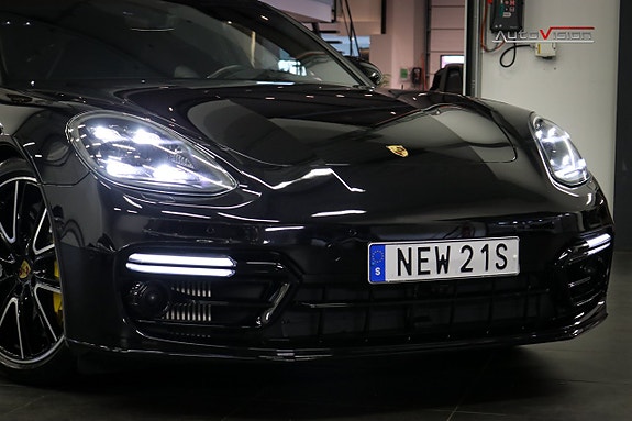 Porsche Panamera Turbo S 4 of 5