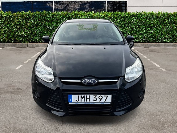 Ford Focus 2 of 5