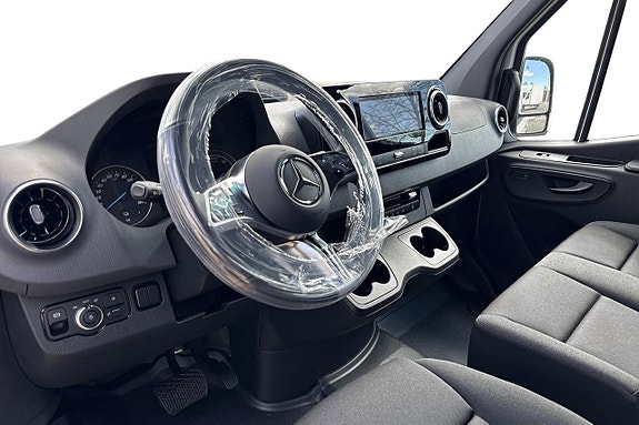 Mercedes-Benz Sprinter 411 8 of 11