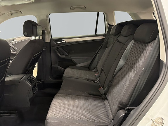 Volkswagen Tiguan Allspace 13 of 18