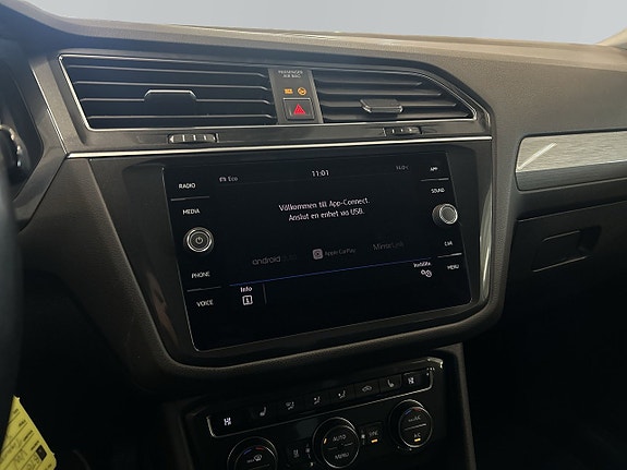 Volkswagen Tiguan Allspace 15 of 18